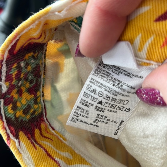 American Apparel Sunflower High-Waist Cuffed Denim Shorts - Picture 6 of 6